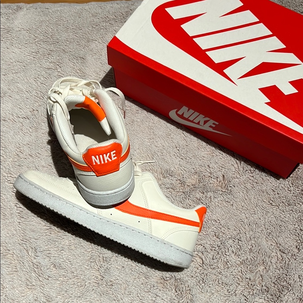 Nike Kids Sneakers in White and Orange